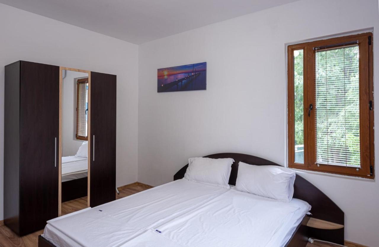 Къща За Гости Димови Sozopol Luaran gambar